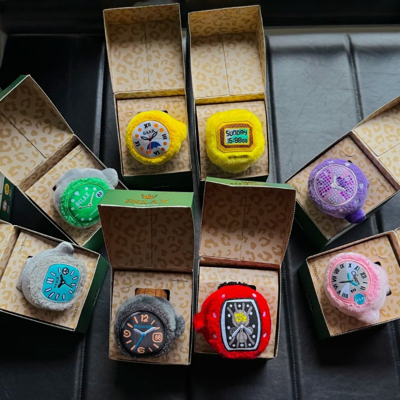 Montre de relaxation en peluch - Jewelry And Watches Box avis et prix
