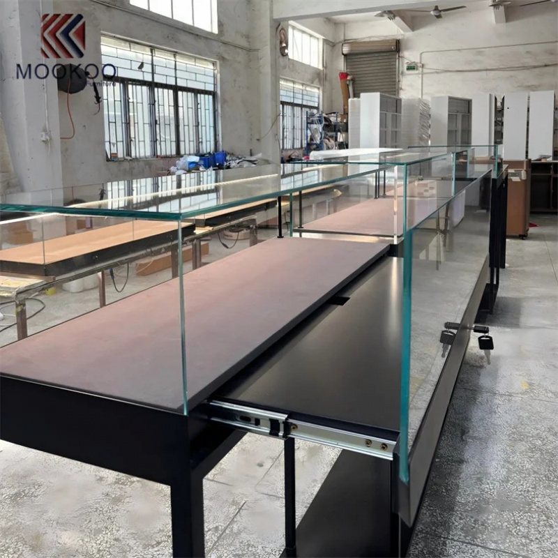 Vitrine en verre personnalisab - Jewelry And Watches Stores avis et prix