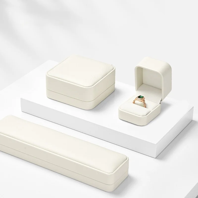 Boîte à bagues de luxe pour pr - Jc Jewelry & Watches Reviews avis et prix
